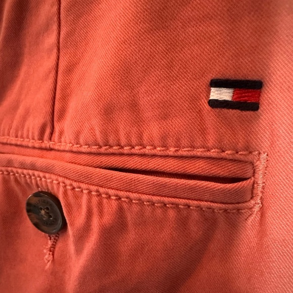 Tommy Hilfiger Men's Salmon Classic Fit Chino Long Pants Size 36X34 - Picture 4 of 6